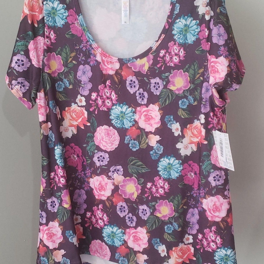 Floral tee
